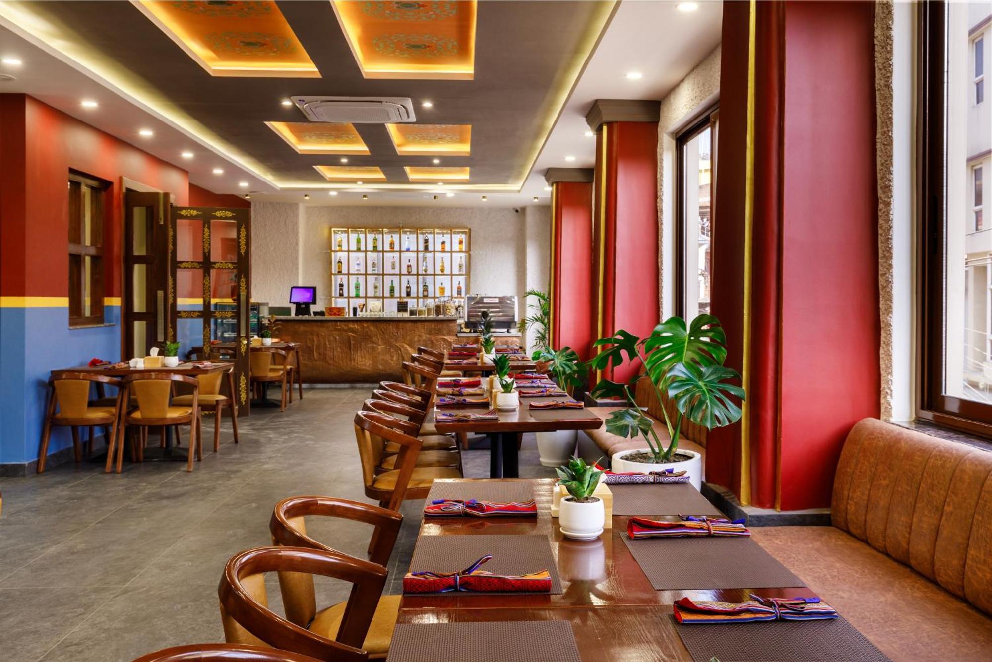 Atisha Hotel カトマンズ エクステリア 写真